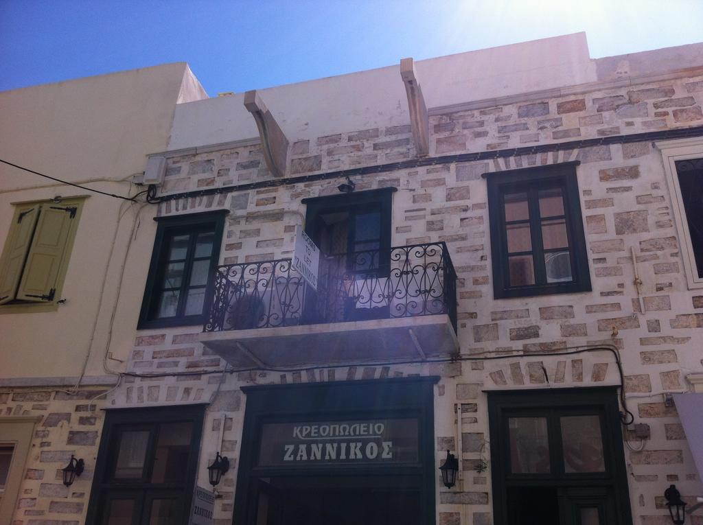Zannikos Rooms Ermoupoli Exterior photo